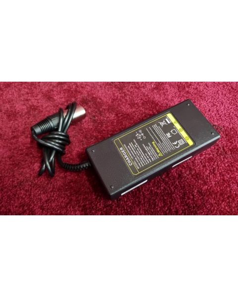 Netzteil Ladegerät Ladekabel 42V 2A  *3pin XLR für 36V , Akku Prophete , Alu Trecking