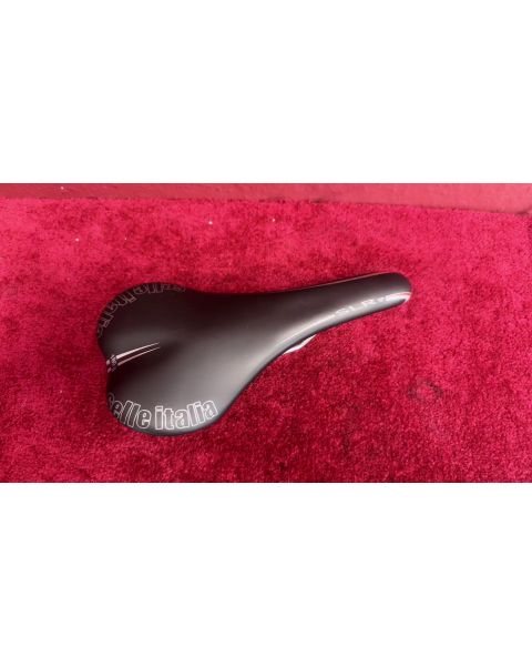Sattel Selle Italia Carbon Fibre SLR XP *Gewicht: 180 g, Sattelstreben: 7x7 mm, Breite: 130 - 135 mm