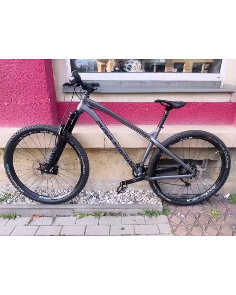 Dartmoor Primal 29 Hardtail Enduro MTB Custom Bike *29 Zoll, Rahmen L 47cm, Shimano XT 11 Gang, Scheibenbremse
